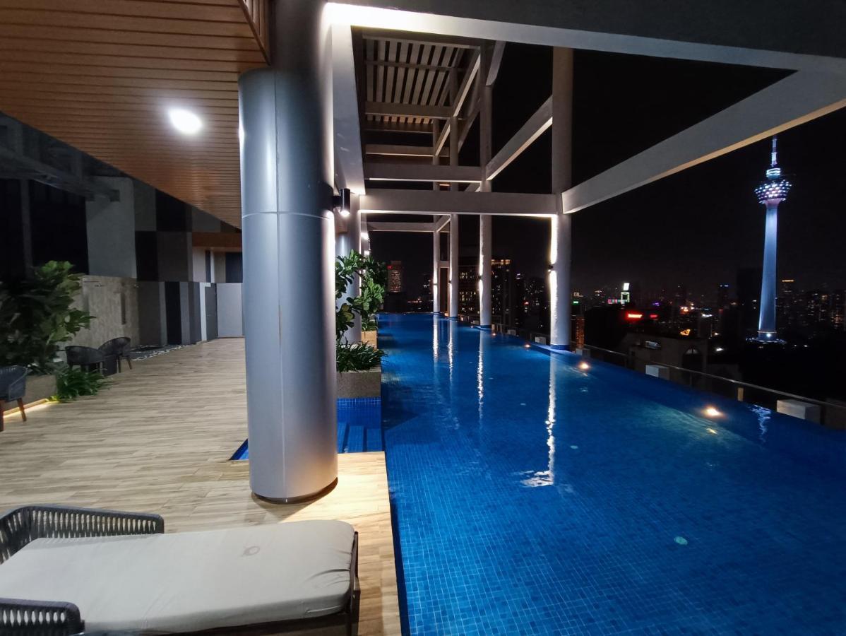 Cl 29A Insta Klcc View & Infinity Pool Apartamento Kuala Lumpur Exterior foto