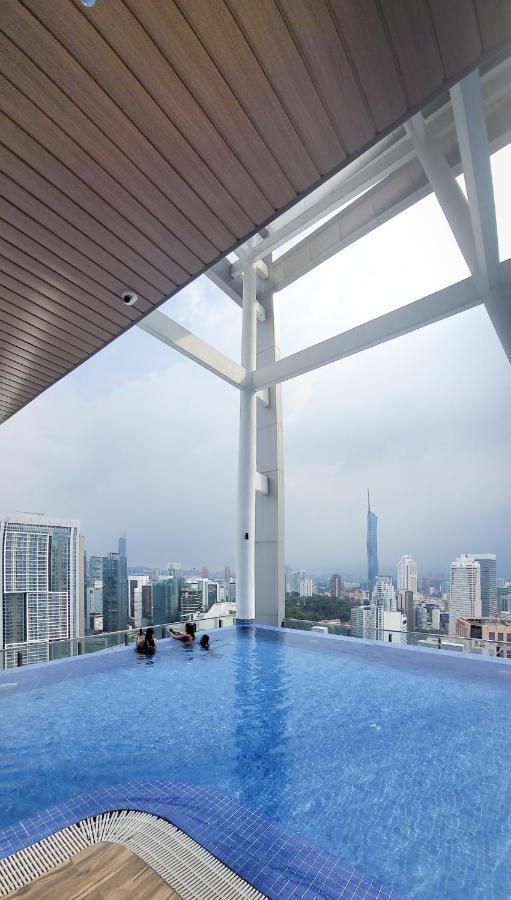 Cl 29A Insta Klcc View & Infinity Pool Apartamento Kuala Lumpur Exterior foto