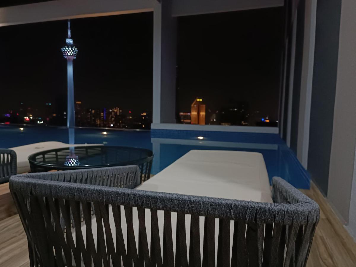 Cl 29A Insta Klcc View & Infinity Pool Apartamento Kuala Lumpur Exterior foto